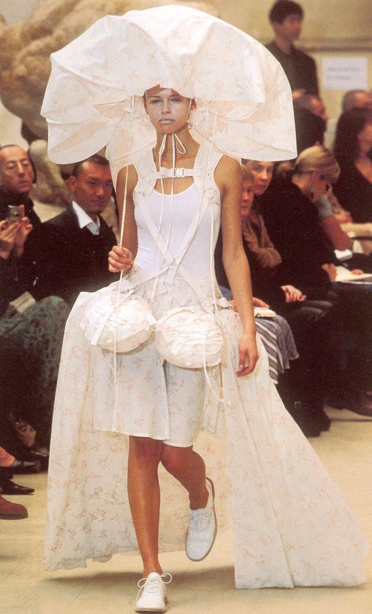 Junya Watanabe S/S 2003 - Minnie Muse