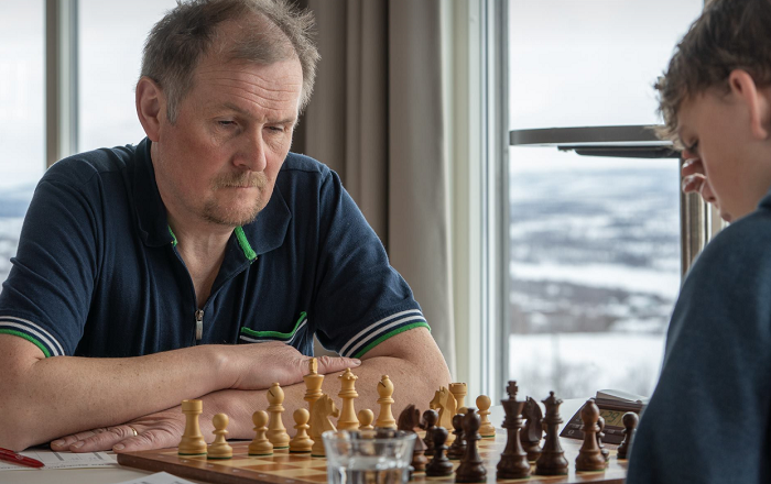 Nils Henrik mot André