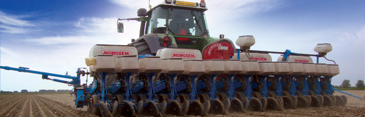 A tractor and planter run using ISOBUS technology.