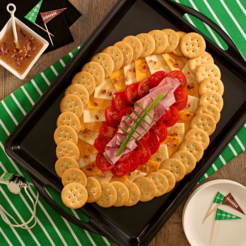 Crowd-Pleasing Snacks for Game Day Fun