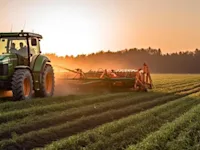 El Perú no necesita más aviones, sino más tractores y menos corruptos