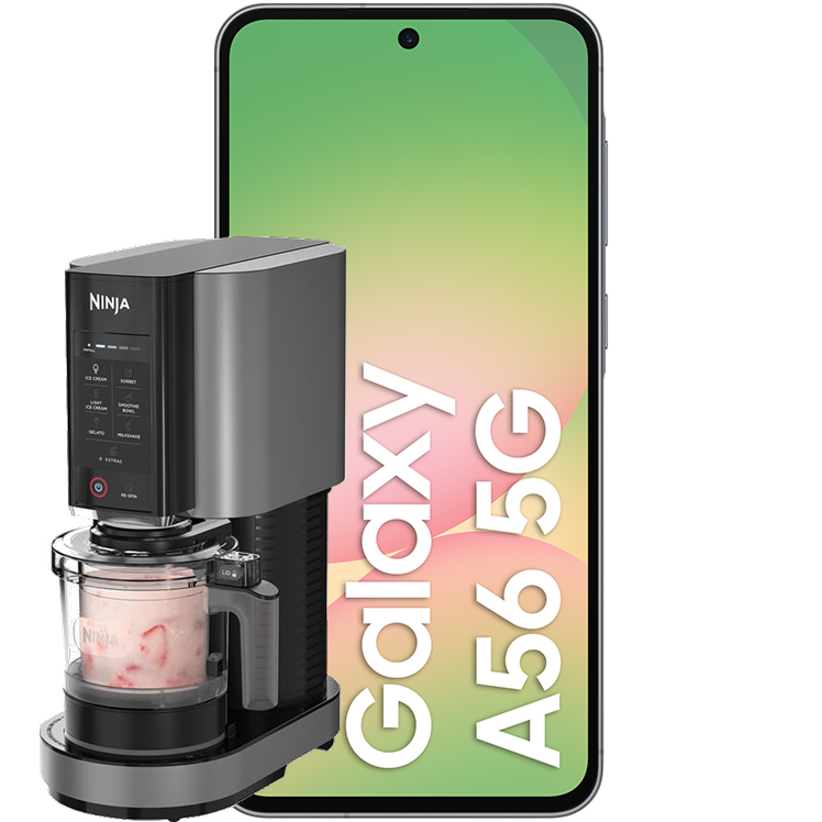 Samsung Galaxy A56 5G med grön och rosa skärmvisning, placerad bakom en svart Ninja CREAMi-glassmaskin med fryst dessert i behållaren.