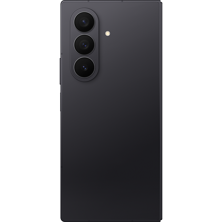 Baksidan av Samsung Galaxy Z Fold7 i svart, med trippelkamera i vertikal rad och LED-blixt.