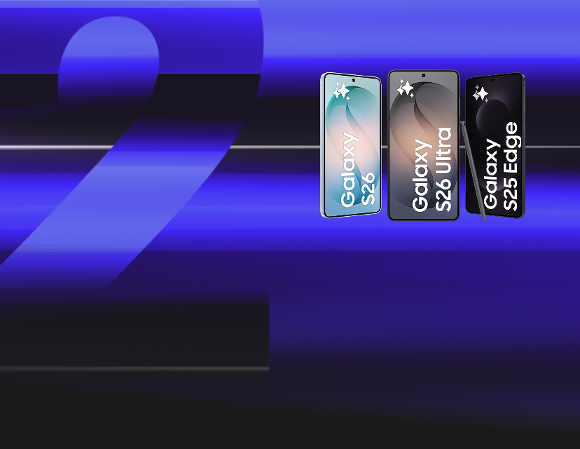 Tre Samsung Galaxy-telefoner (S26, S26 Ultra och S25 Edge) visas mot en blå bakgrund med abstrakta mönster.