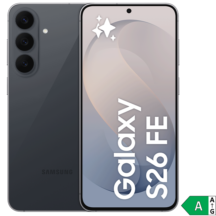 Samsung Galaxy S26 FE visad framifrån och bakifrån i svart färg med trippelkamera och energiklass A-märkning.