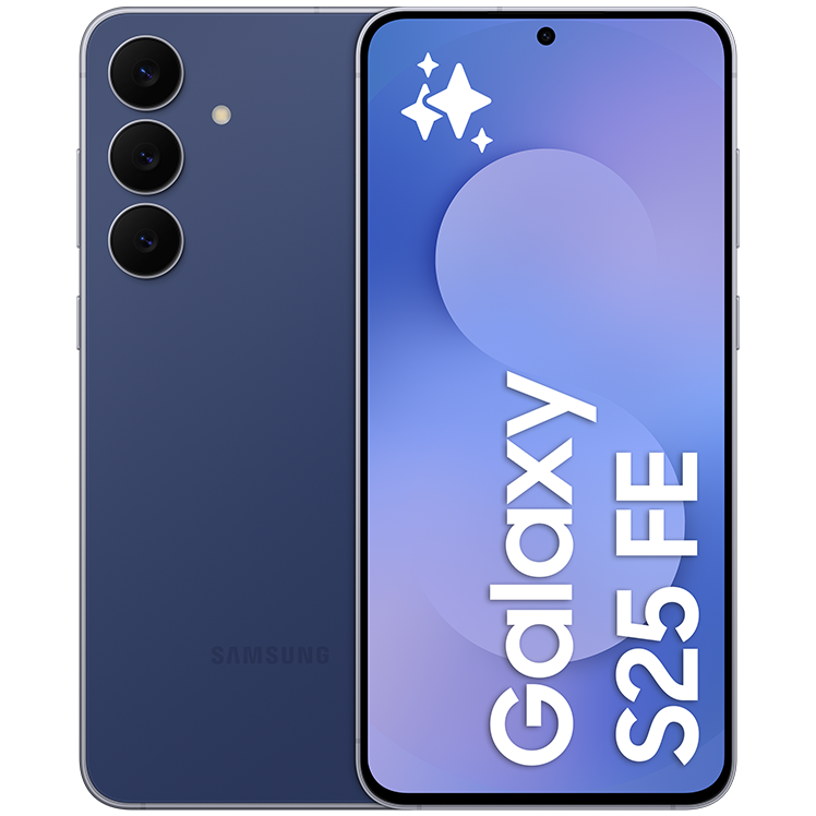 Mörkblå Samsung Galaxy S25 FE med tre kameror på baksidan och en skärm som visar produktnamnet och stjärnor.