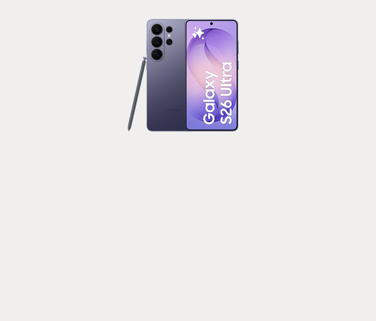 Fram- och baksida på lila Galaxy S26 Ultra mot ljusgrå bakgrund