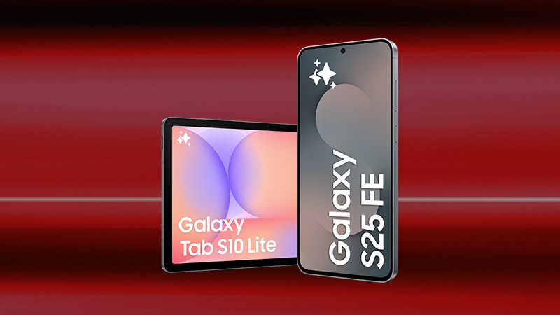 Samsung Galaxy S25 FE med surfplatta mot en röd bakgrund