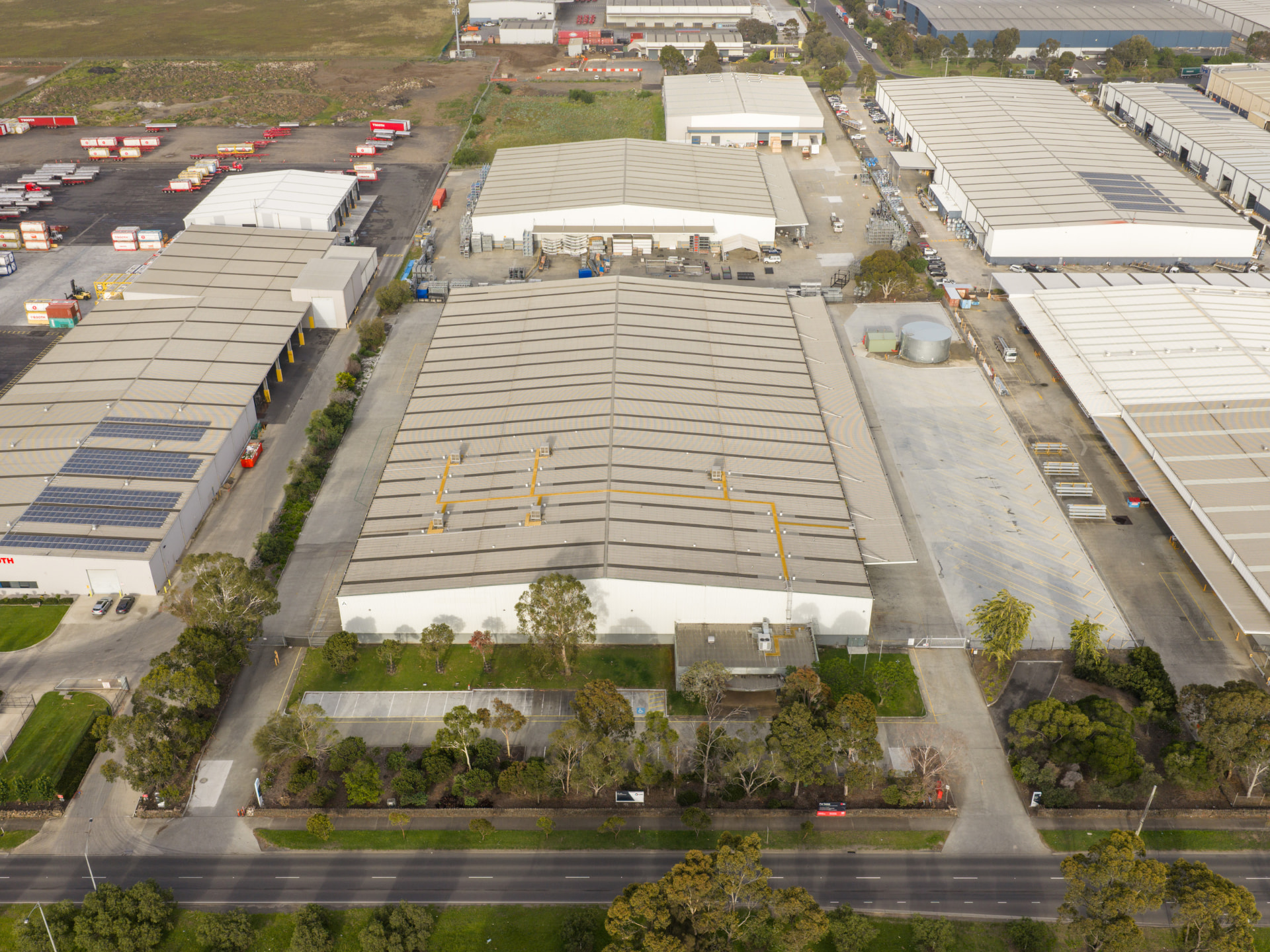 Image: [Hero] [Federation Distribution Centre]