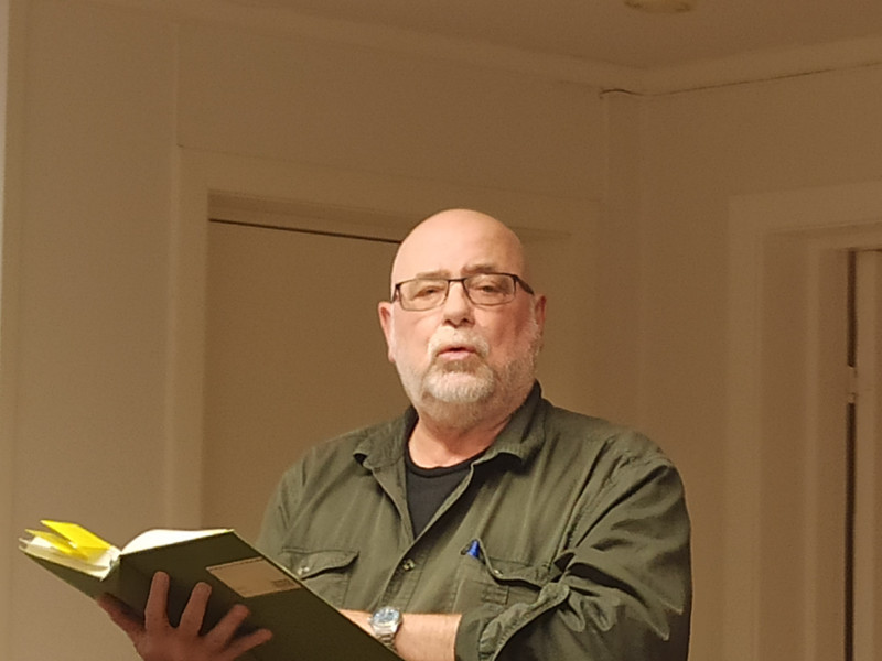 Jimmy Åsen leser dikt