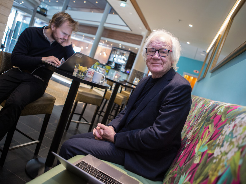 Pensjonistforbundets rådgiver Lars Nestaas og professor emeritus i offentlig økonomi og konsulent i Pensjonistforbundet, Bjarne Jensen.