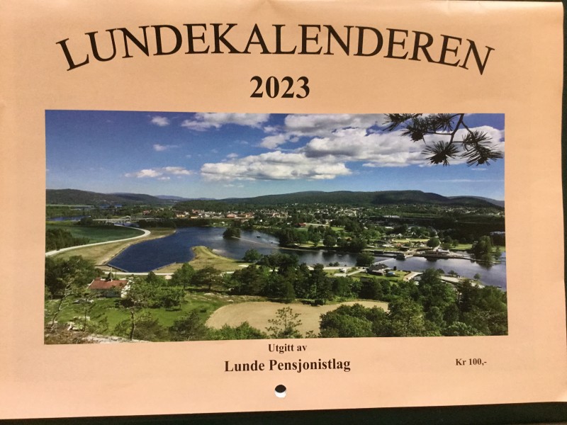Kalenderen er nå i salg. Det er 9 klasse som går fra dør til dør
og selger kalenderen i år. Blir også lagt ut for salg på Lundetunet
og Lunde Bok & Papir.