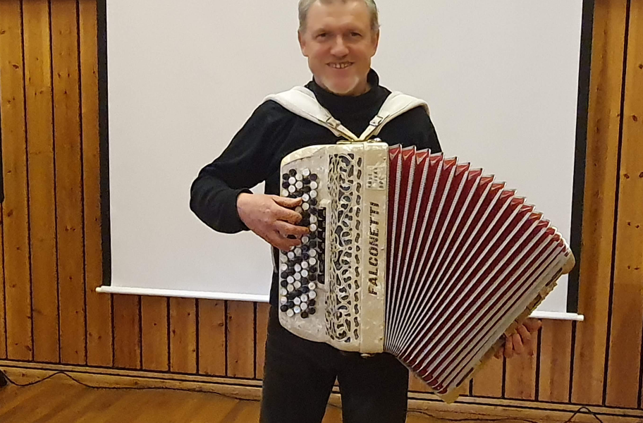 Knut Ivar Bøe på trekkspel