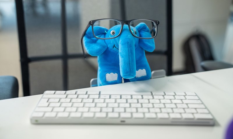 Cody-Blou-Computes SW103647