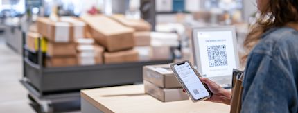The hybrid commerce playbook: Unifying direct-to-consumer velocity with enterprise B2B complexity