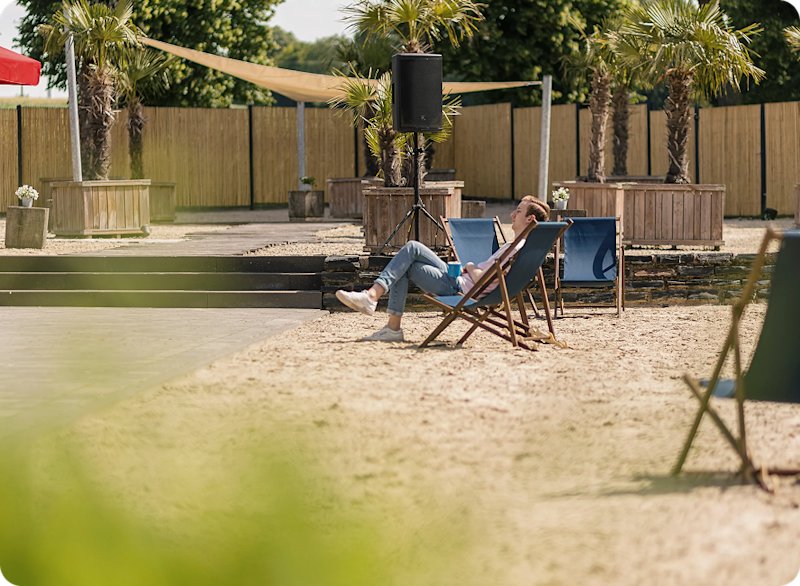 Careers People Benefits 02