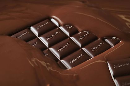 "Sawade" chocolate bar melting