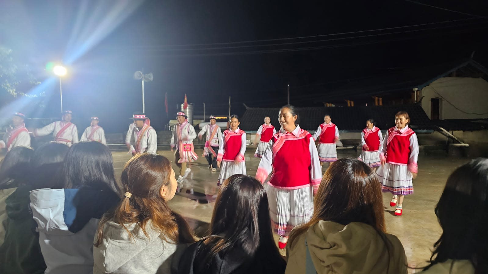 師法天地、問道探奇——雲藏教育行 From Educator to Explorer: Inspire Teaching Practices