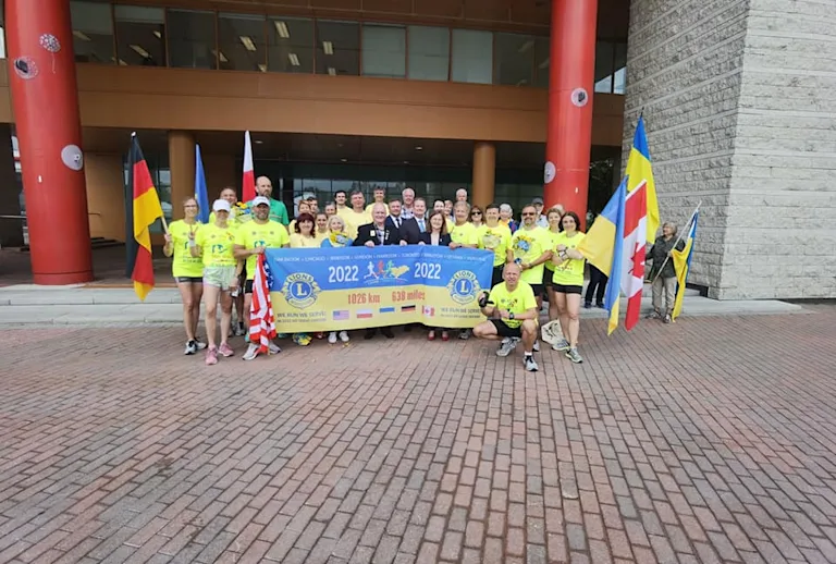 UCSS (Ukrainian Canadian Social Services), Ottawa branch have been invited to participate in the Continental Run Marathon organized by the prestigious Lions Club.