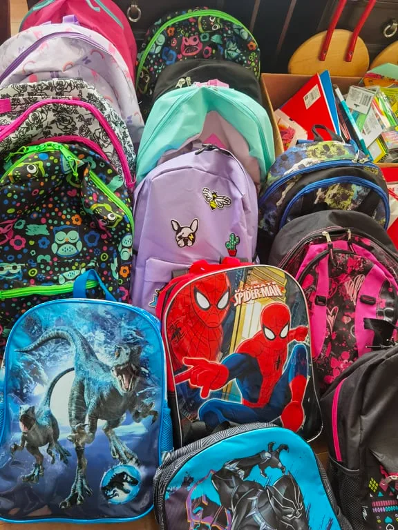 Ukrainian Canadian Social Services supports newcomer children with backpacks