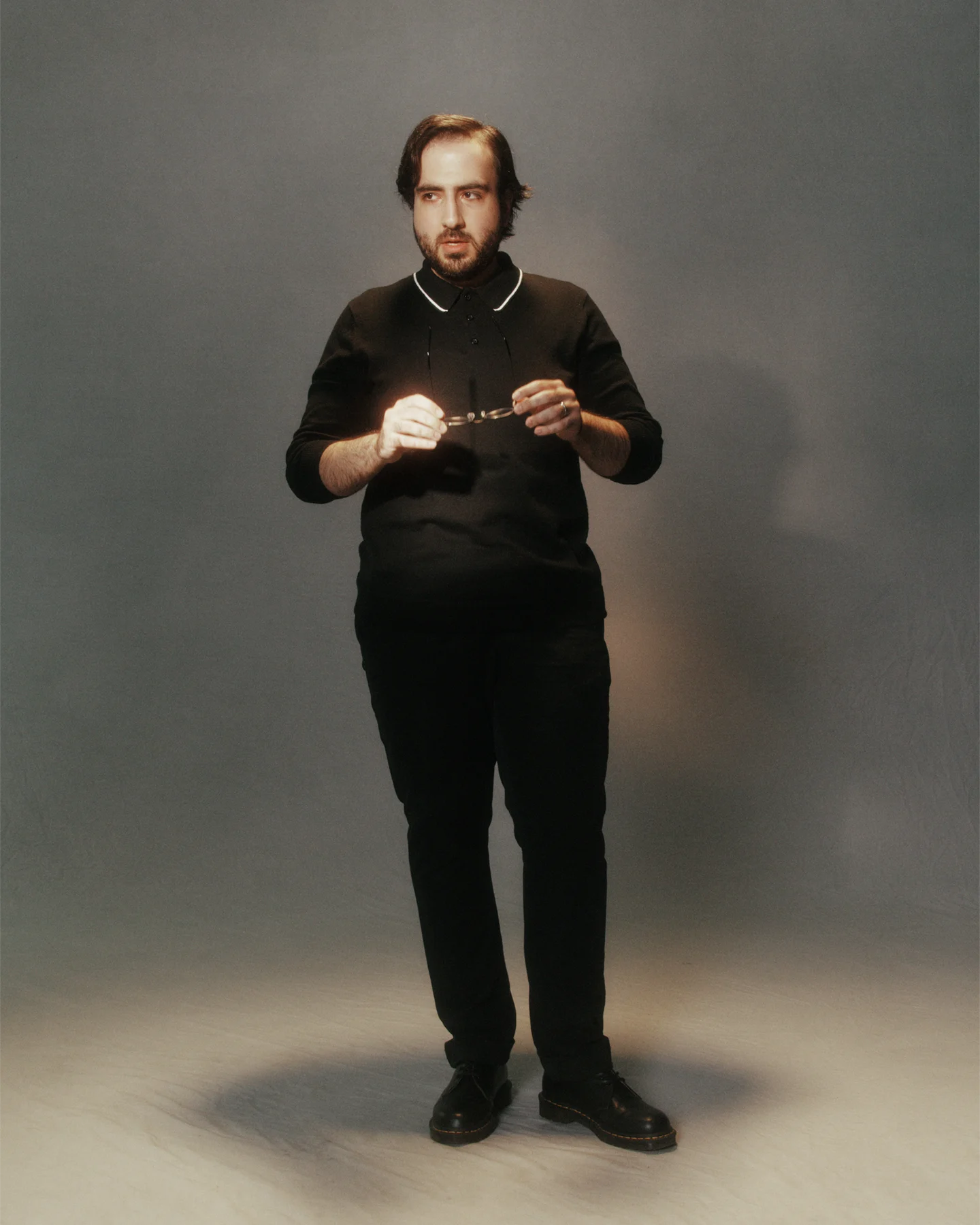 2404012 D-047V01 RGB