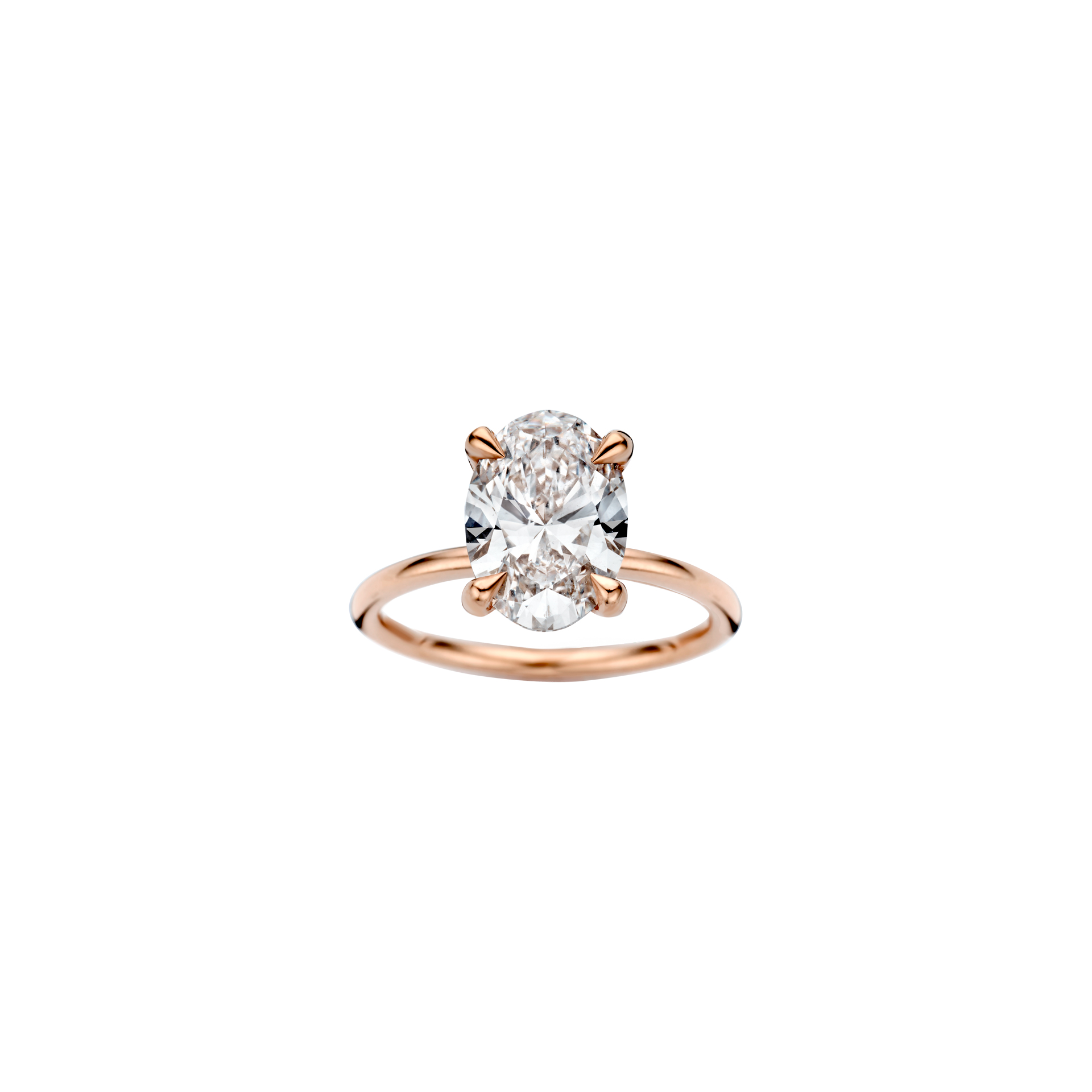 Eva Oval ring packshot - rose gold 