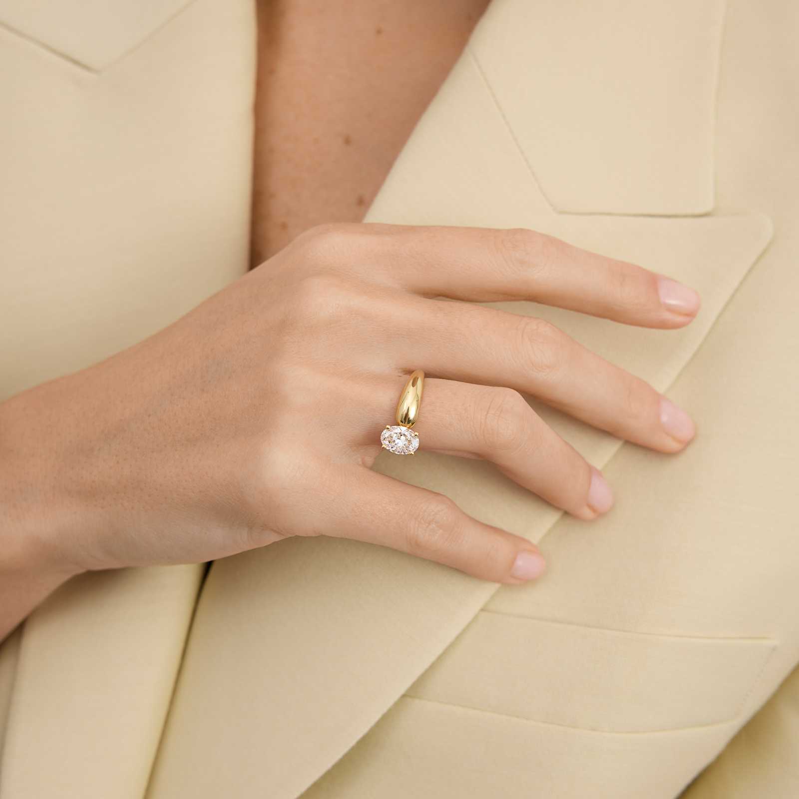 Mia Oval Ring