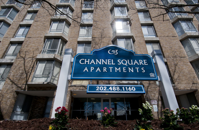 channel-square-apartments-washington-dc-entry-sign