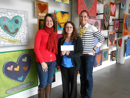 rmdh-jessica-burdg-at-donor-wall.png