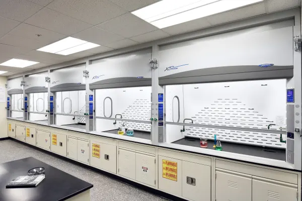discoveryhalllab1