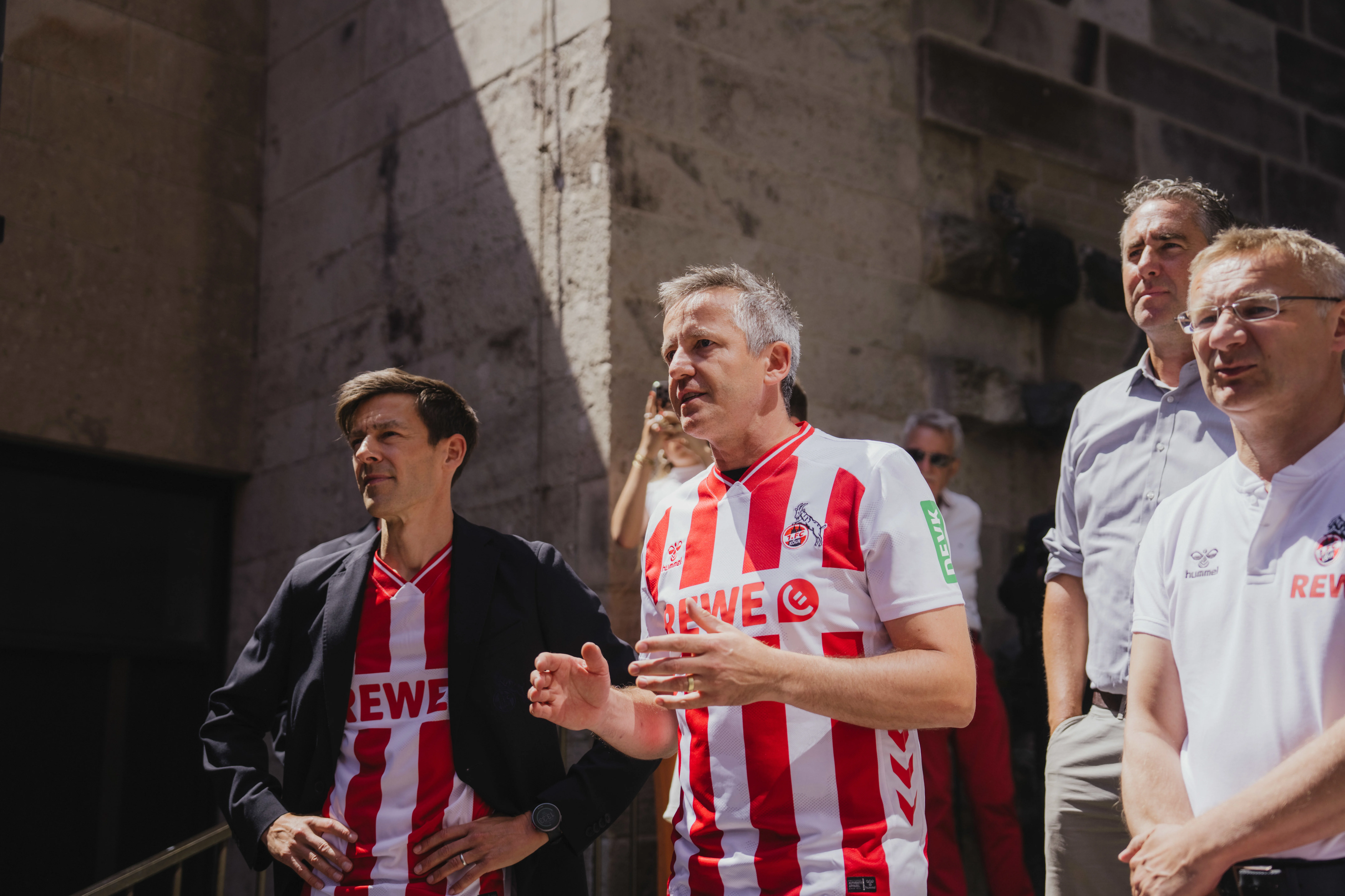 250703_Demo-am-Rathaus-6.jpg