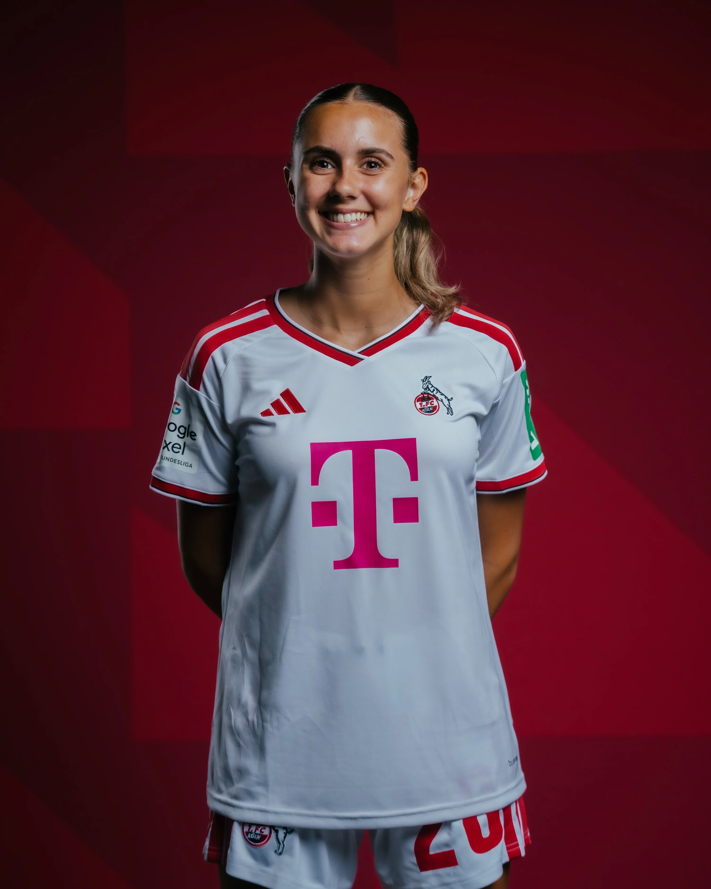 260807 Frauen-Portraits Nachzügler-2