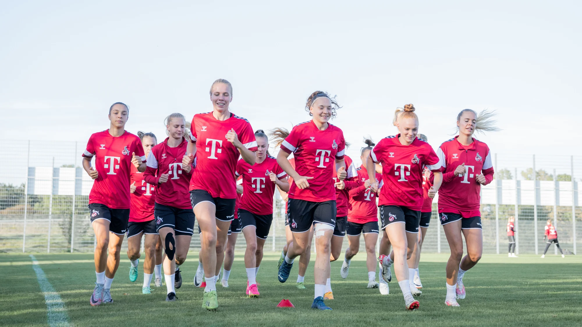 230929_FCBKOE_Abschlusstraining-40.png
