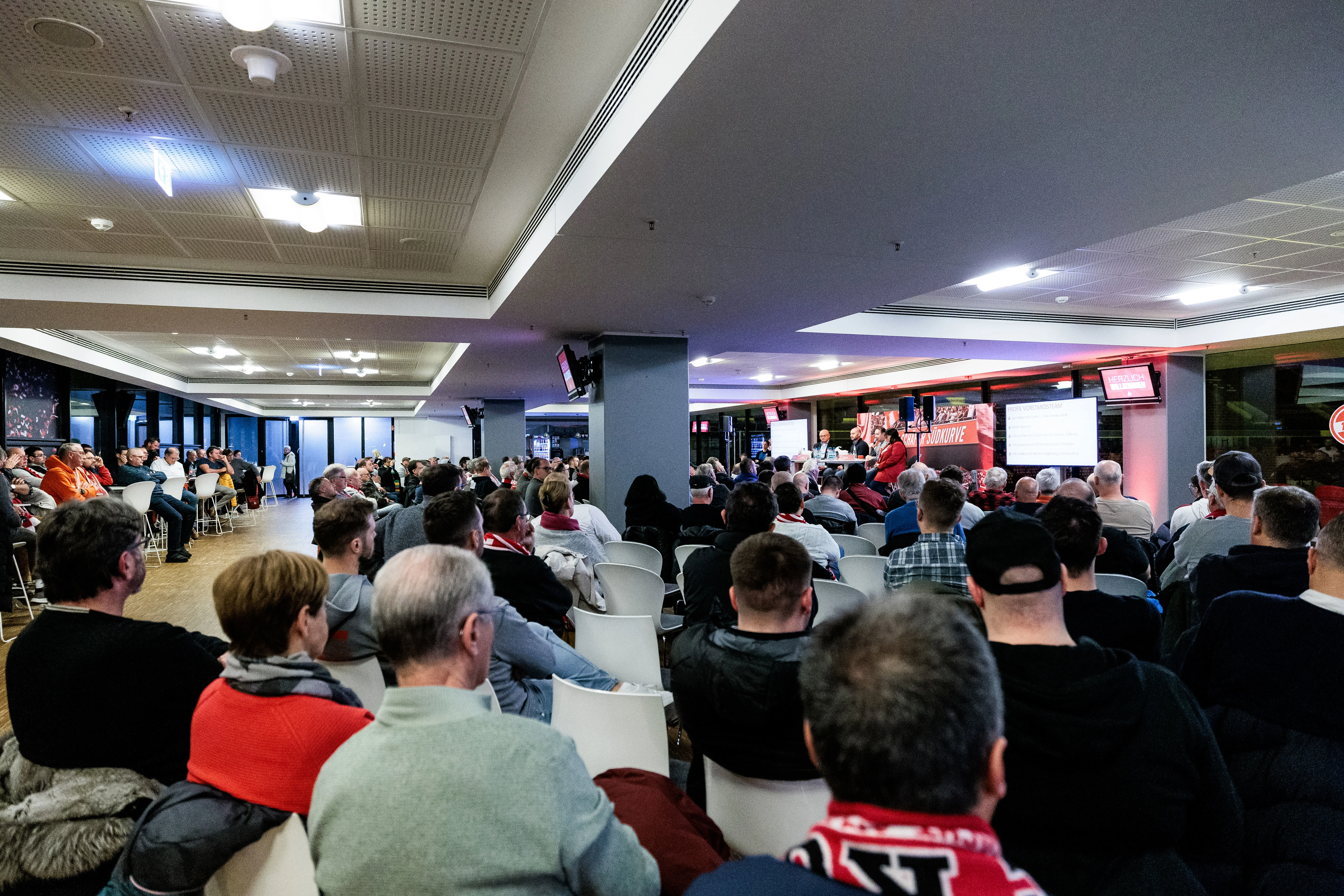 20241211_fc-stammtisch_FotoSteffieWunderl_00049.jpg