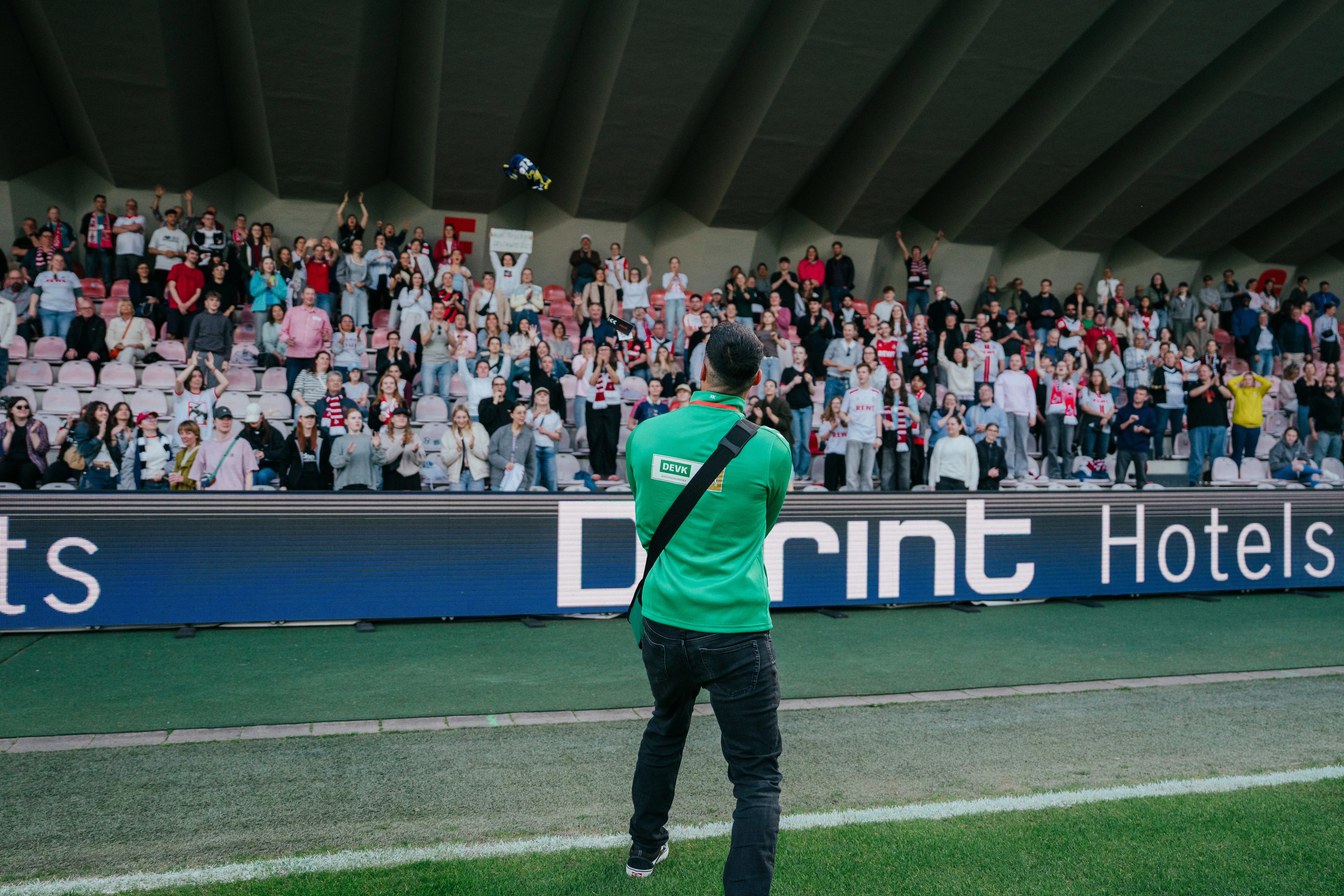 frauen_bundesliga_2024-2025_-_md20_-_1__fc_koln_w_vs_eintracht_frankfurt_w_250427_koesge-341.jpg