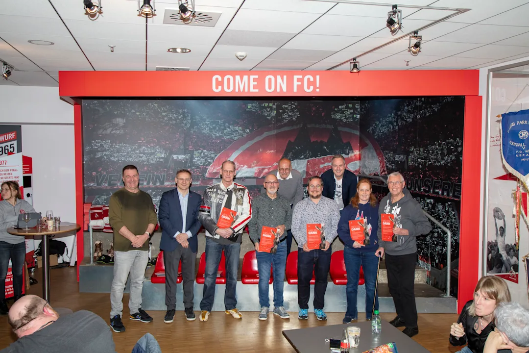 Ehrung für 150 Einsätze (von links): Udo Priebe, Jörg Müller, Marc Groll, Alexandra Russ, Robert Russ.