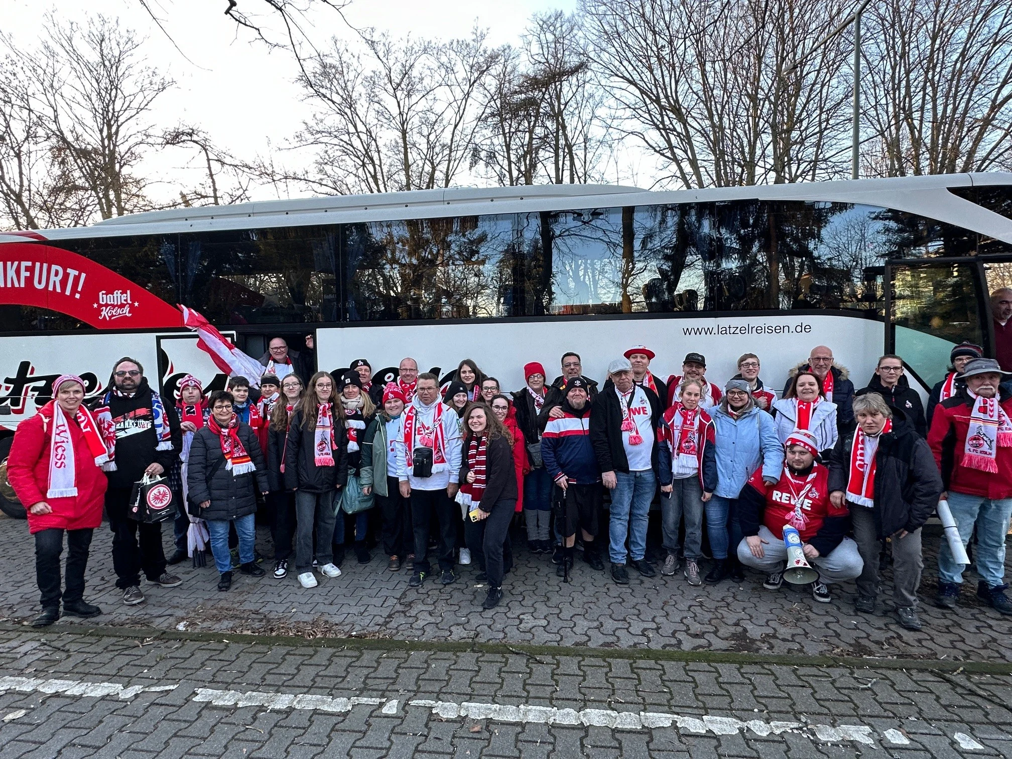 Fanreise FC-Frauen nach Frankfurt.jpg