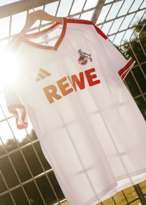 Adidas: Heimtrikot 2026/27 (WE:FC Fotos)