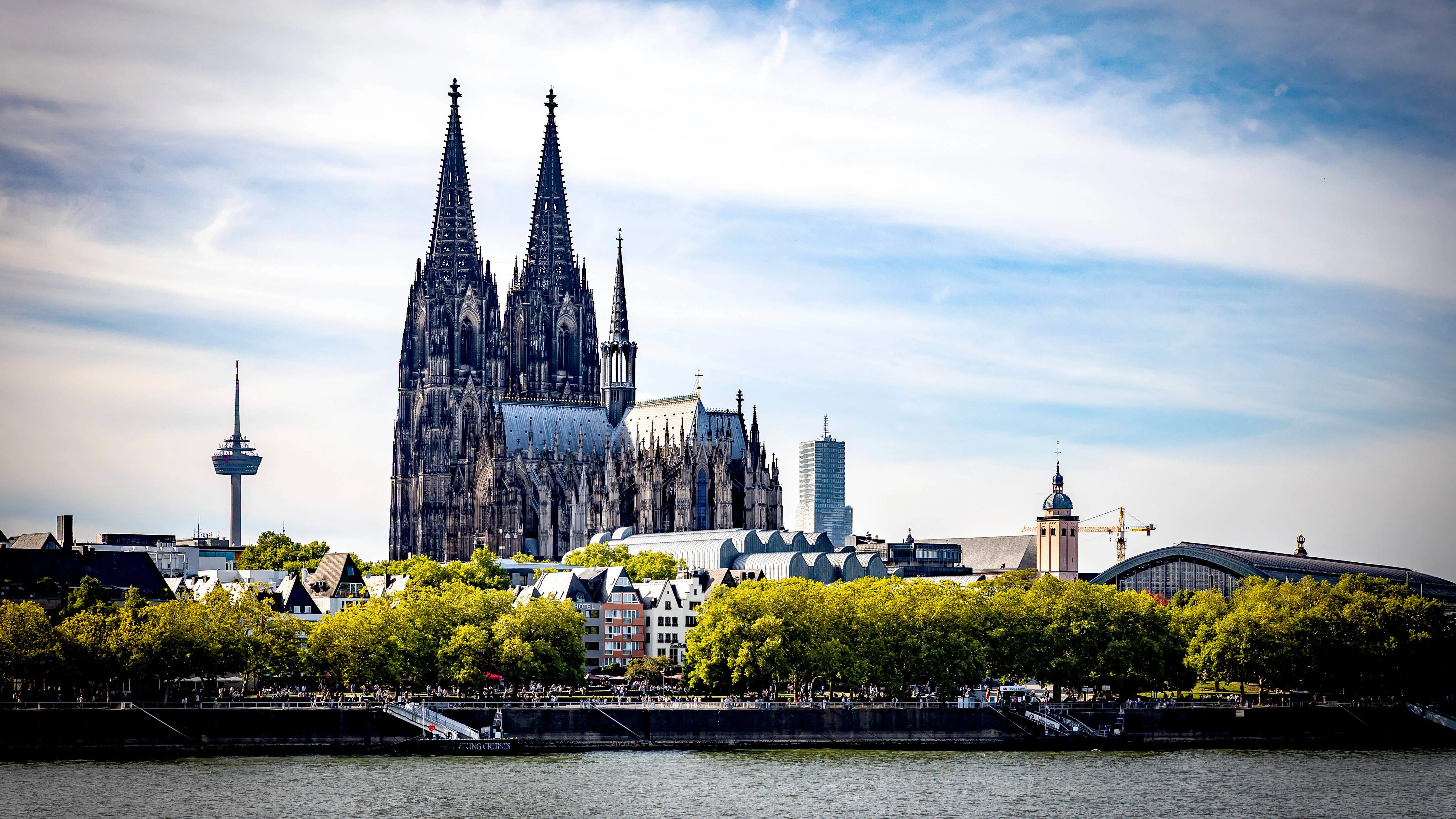 Olympia_Köln_Anriss.jpg