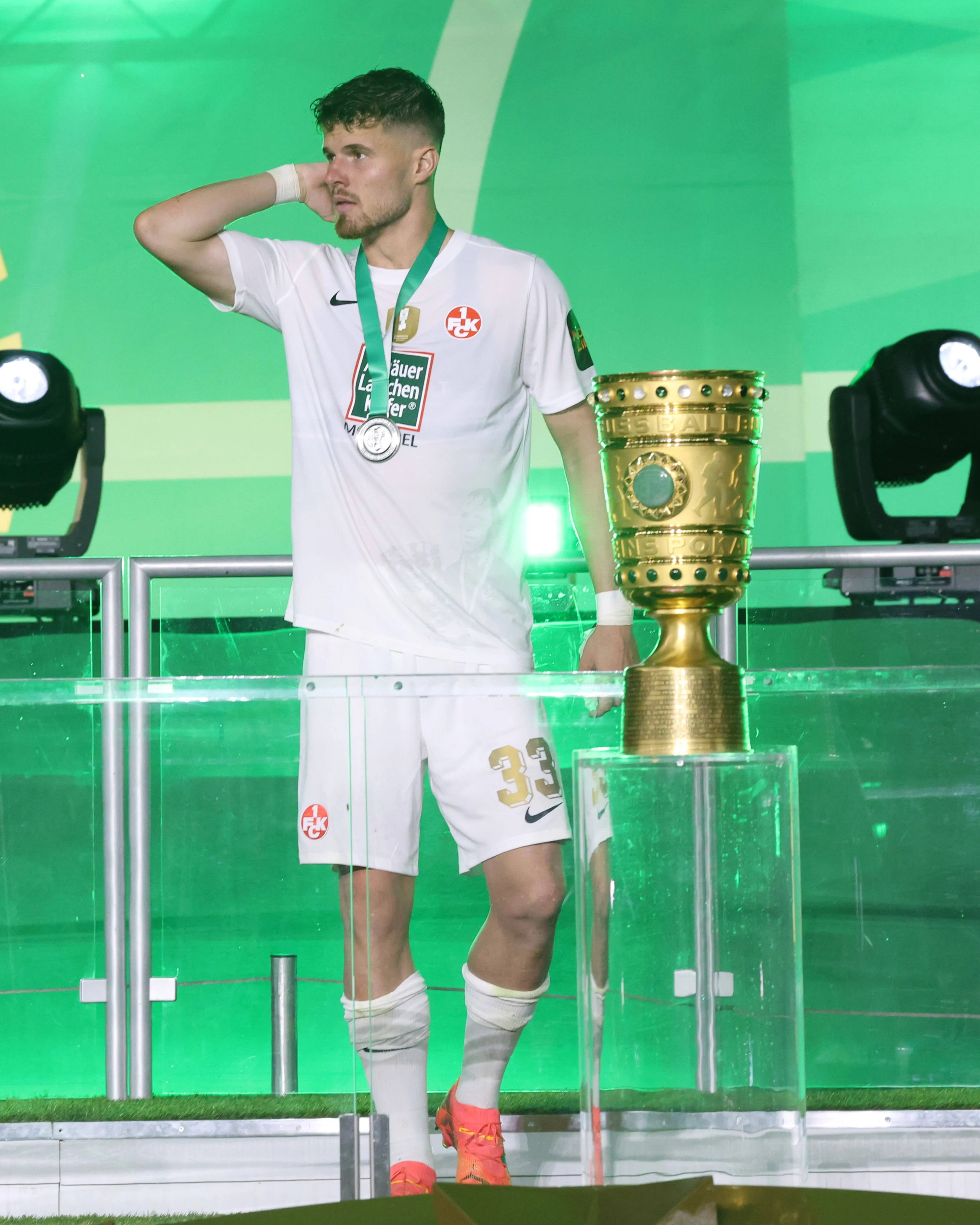 Elvedi_Pokal.jpg