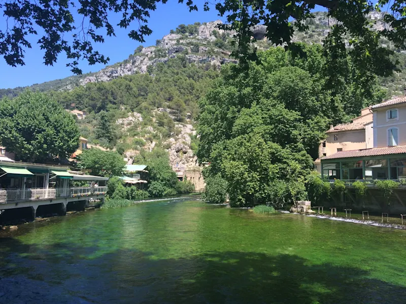 La Fontaine Du Vaucluse