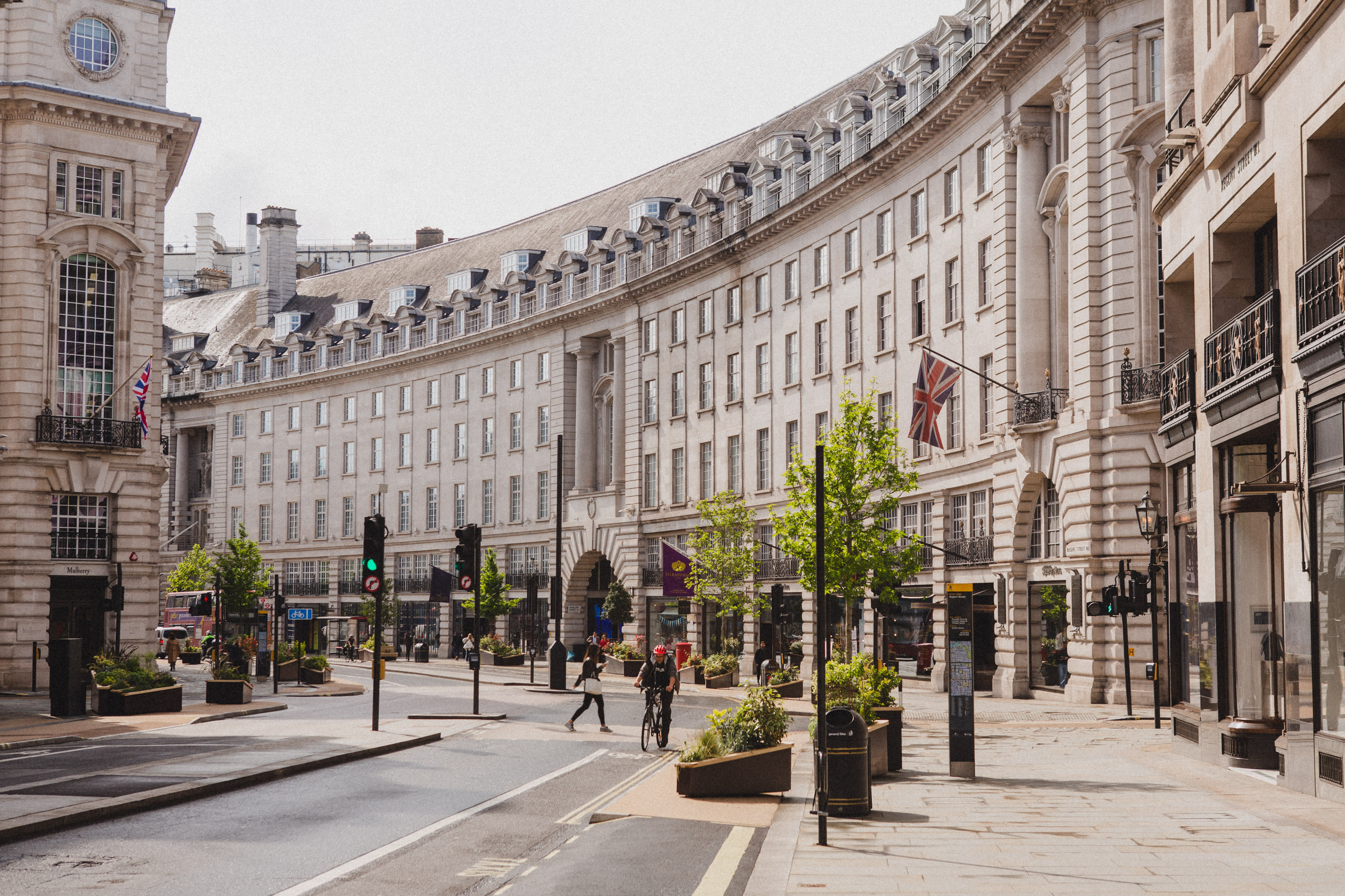 The curved road of Regent Street