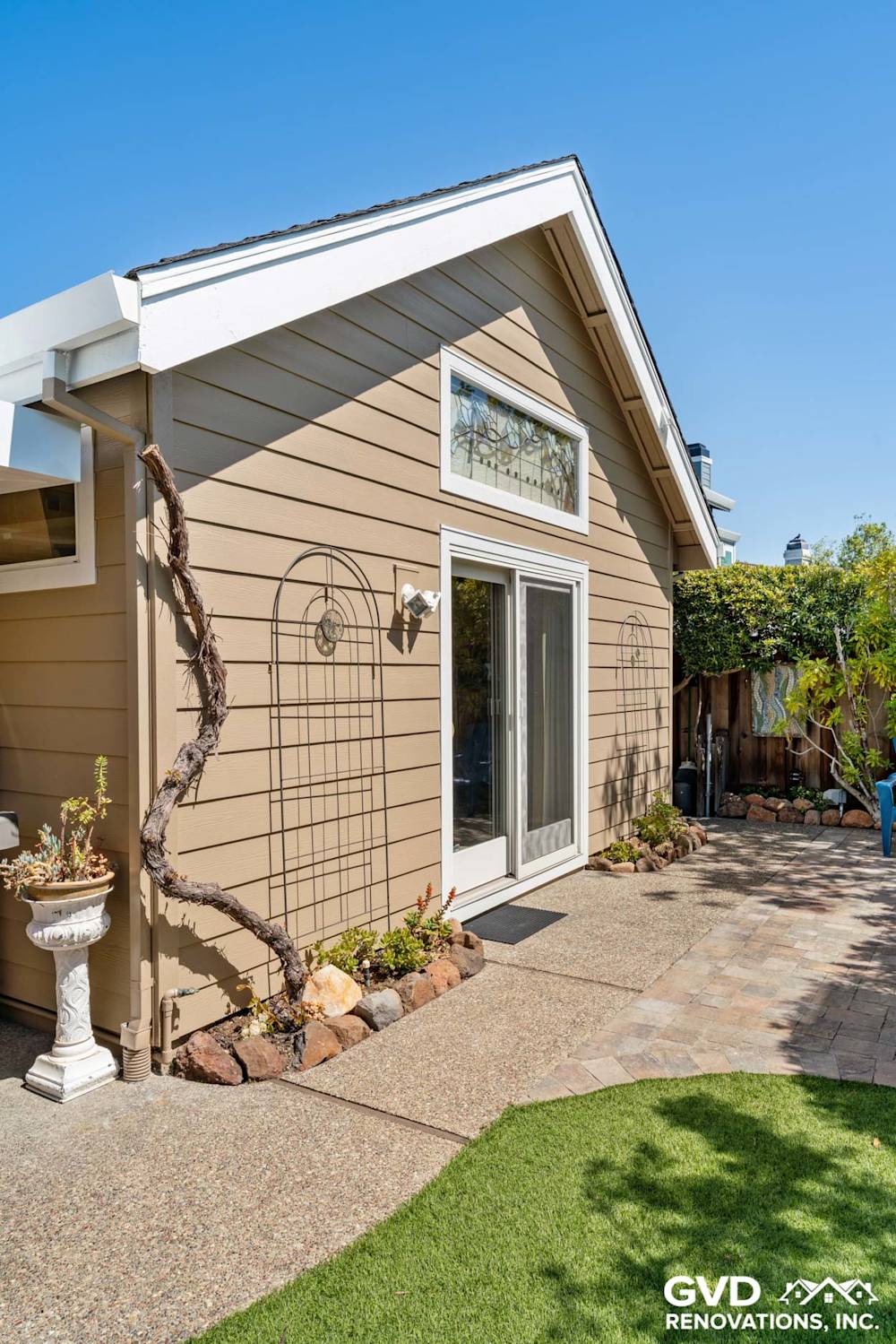 Hardie Siding Upgrade, Window Installation & Painting Makeover