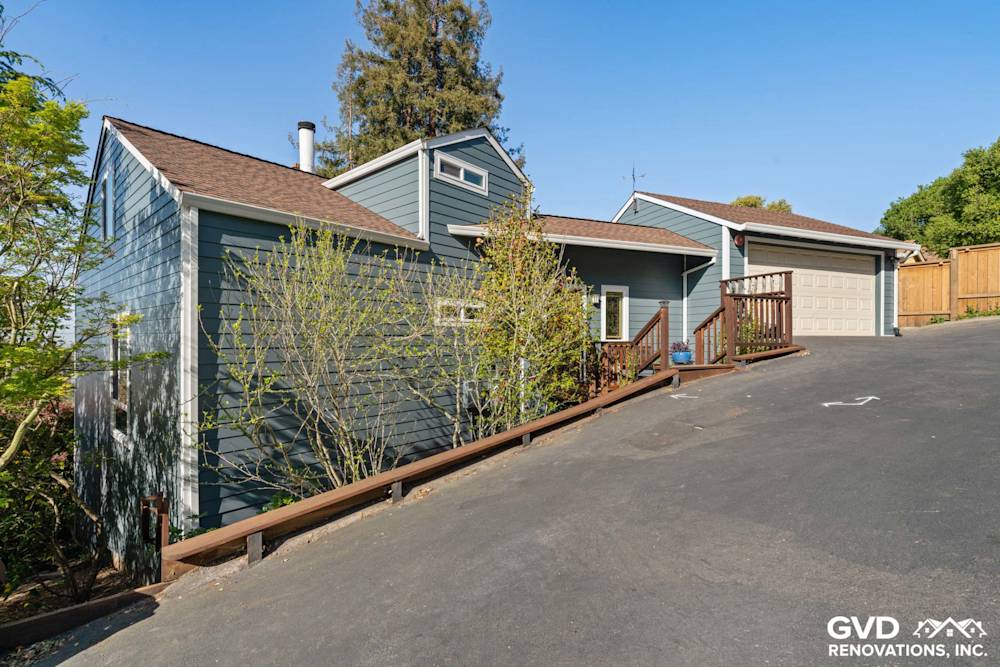 HardiePlank Lap Siding Upgrade & Window Replacement