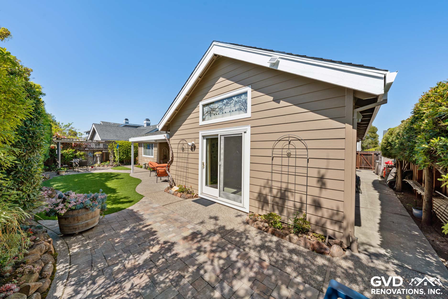 Hardie Siding Upgrade, Window Installation & Painting Makeover