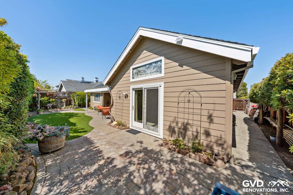 Hardie Siding Upgrade, Window Installation & Painting Makeover