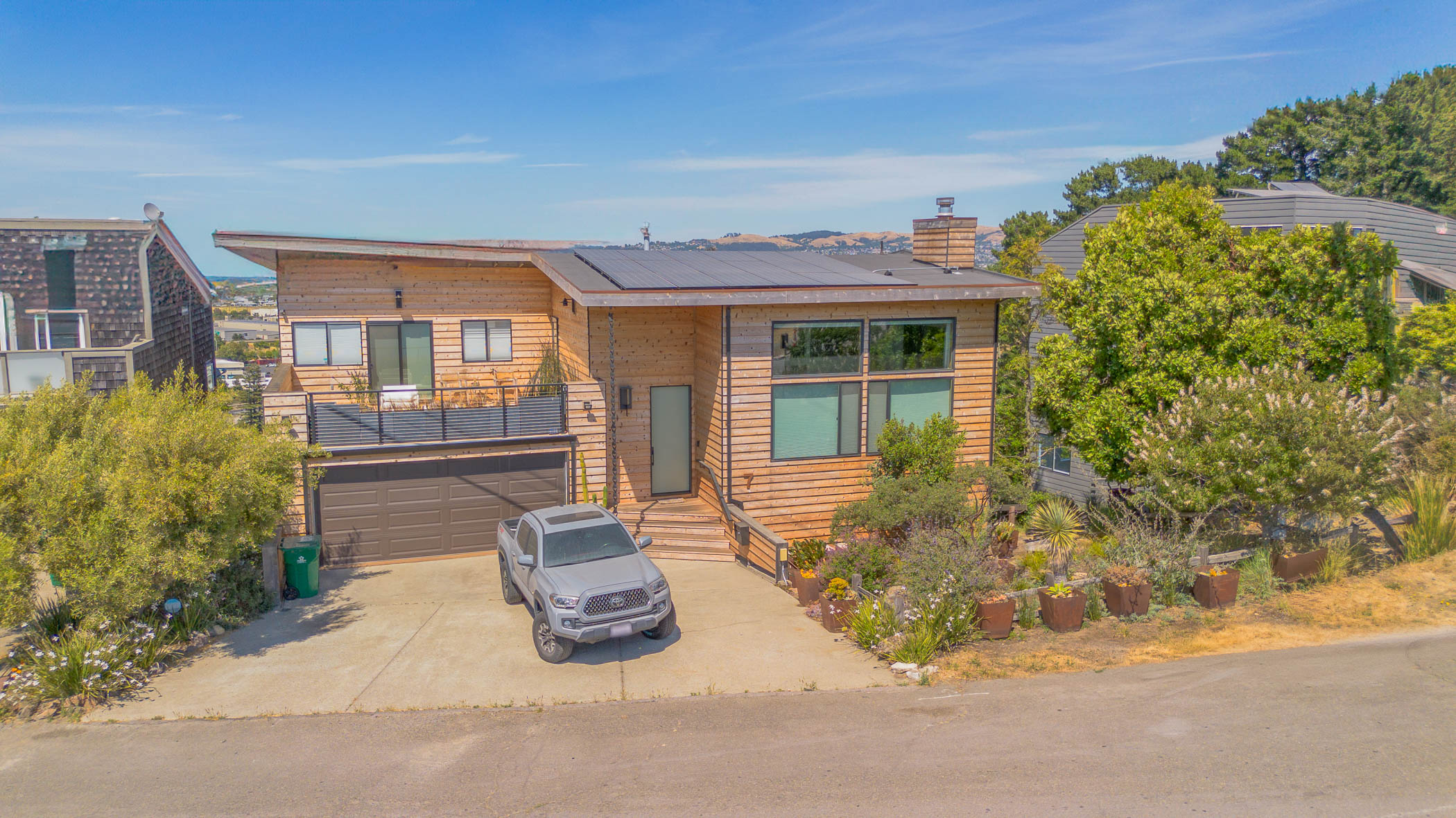 Innovative Siding Upgrade and Deck Railing Enhancement