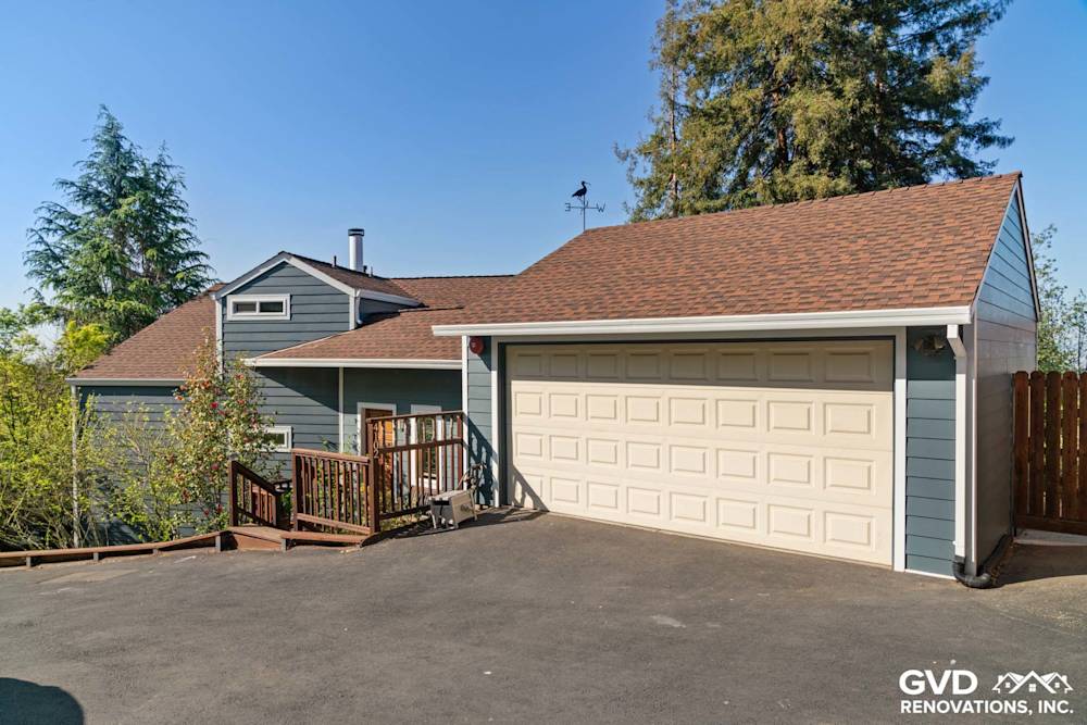 HardiePlank Lap Siding Upgrade & Window Replacement