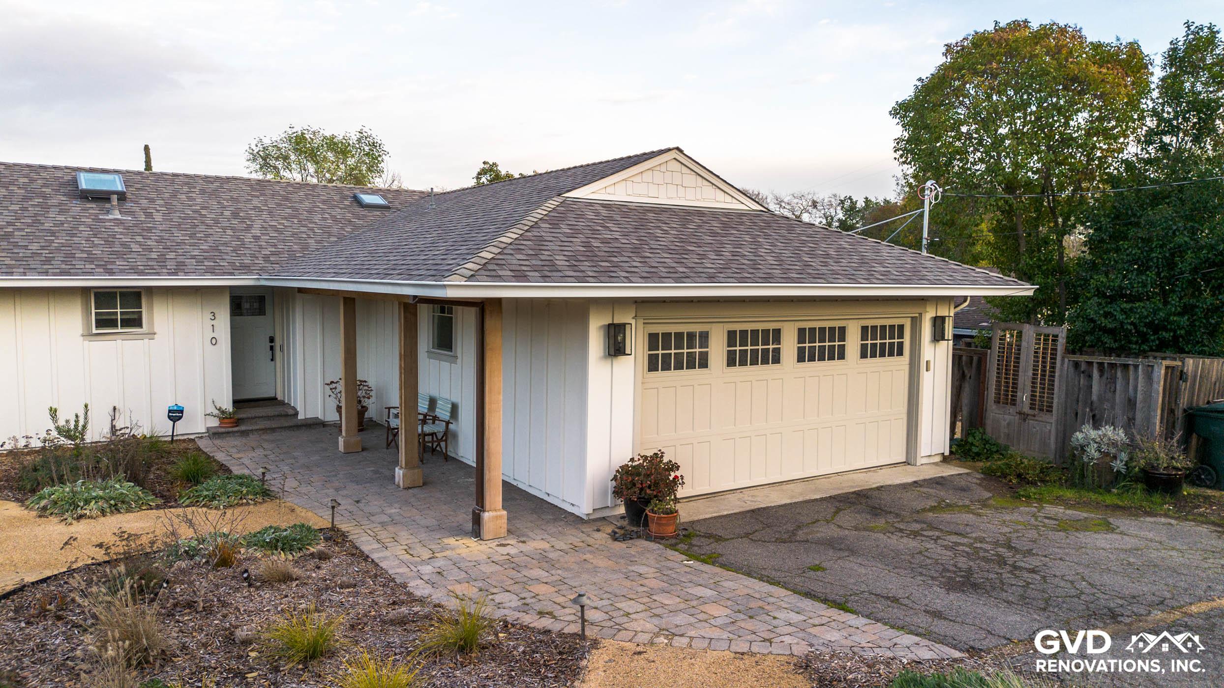 Jameson HardiePanel Vertical Facade