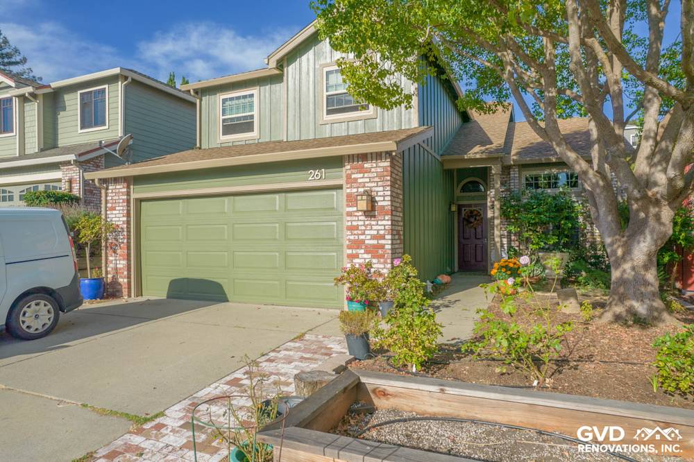 Distinctive Hardie Siding